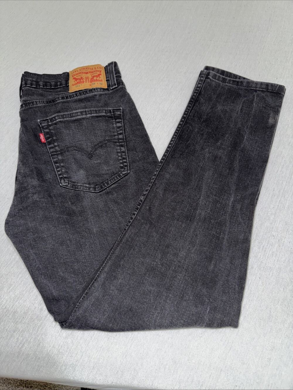 Levis Jeans mens 34 Black Denim 511 Straight Slim zip fly pants Size 34x32